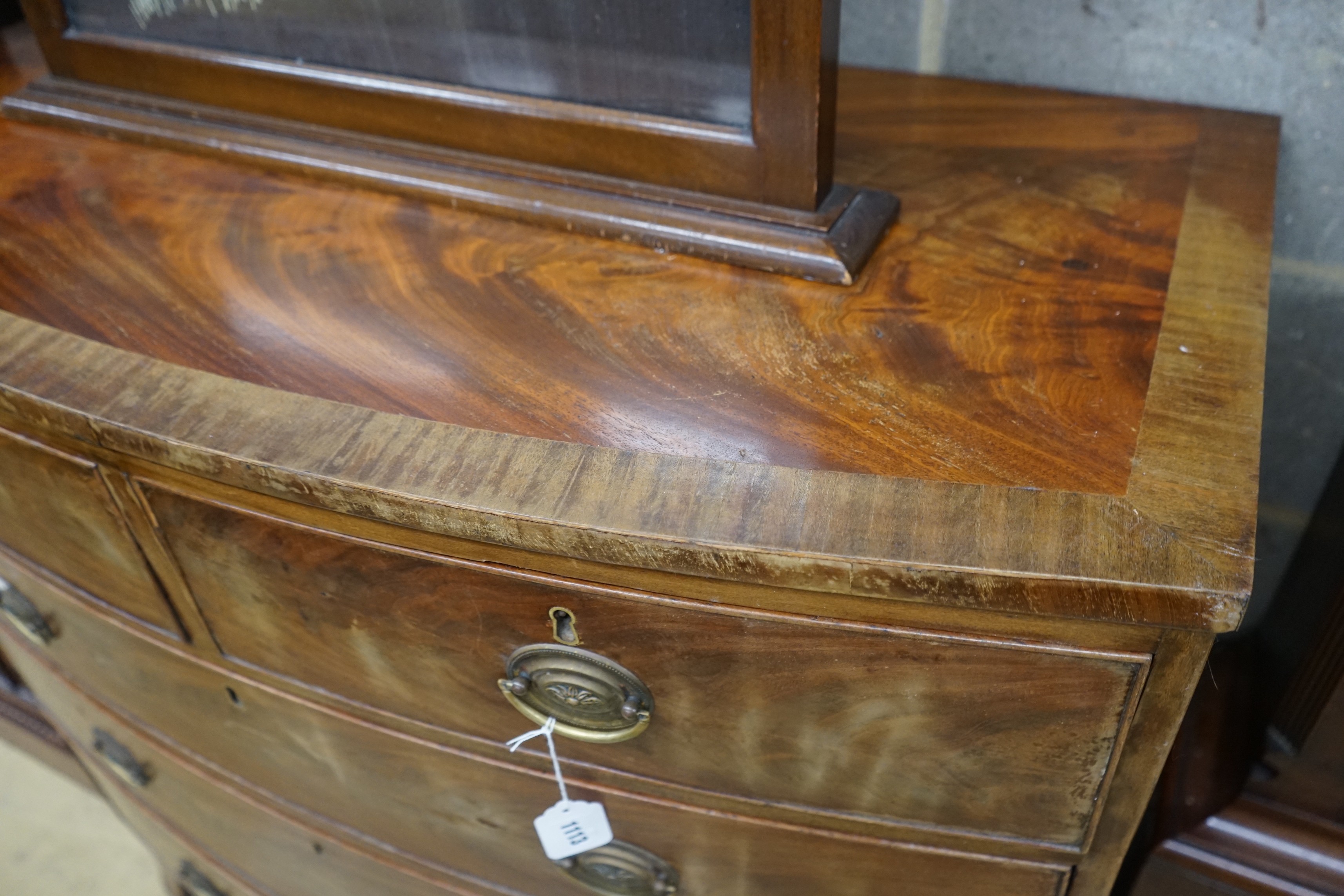 A Regency mahogany bow-front chest with two short and three long drawers, width 104cm, depth 53cm, height 104cm